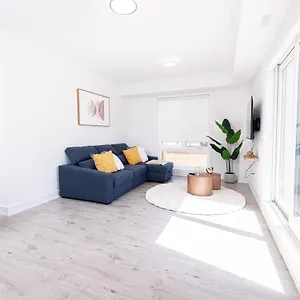 Luxury & Comfy Apartment, Mins Drive To Attraction Apartment Niagara Falls